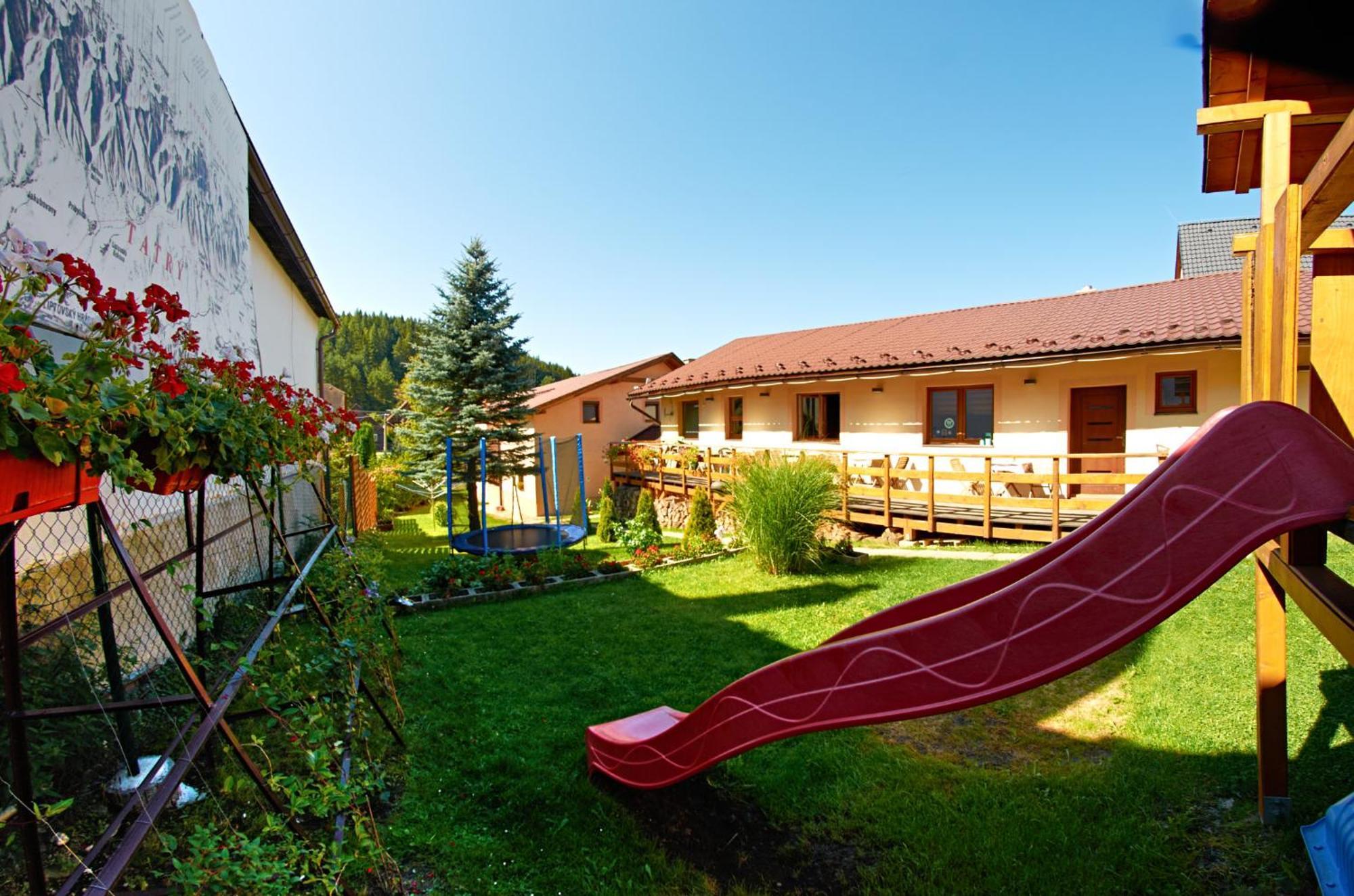 Vila Rhea Važec Esterno foto